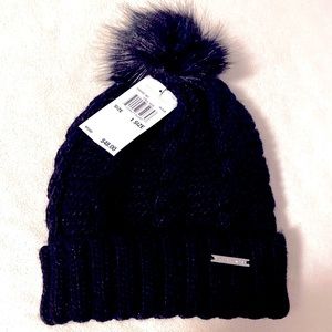 *NWT* Black Michael Kors Pom Hat